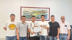 侨团华助齐携手，助力患病侨胞度难关